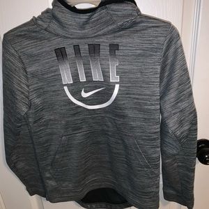 Nike dri fit sweatshirt